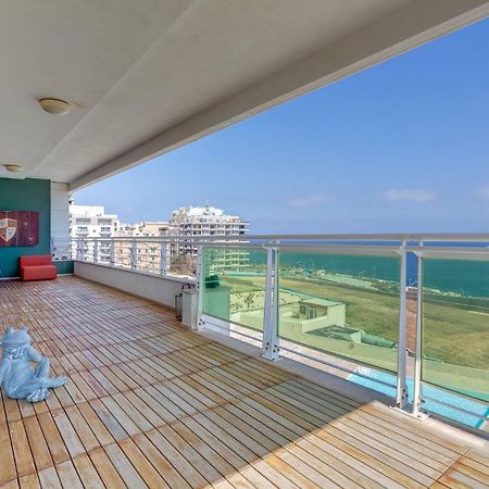 Seafront Apartment In Sliema With Pool, Upmarket Complex Exterior foto